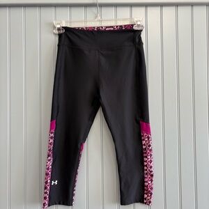 UA Black Purple Compression Capri Leggings Size Medium